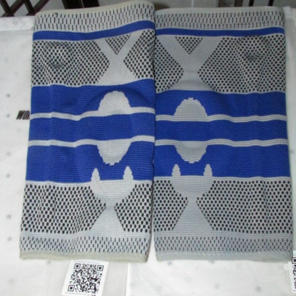 brand new Wonder Steps knee braces
